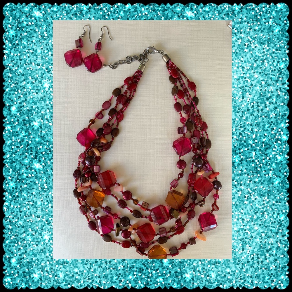 ❤️Beautiful Valentine red tones necklace earring set!